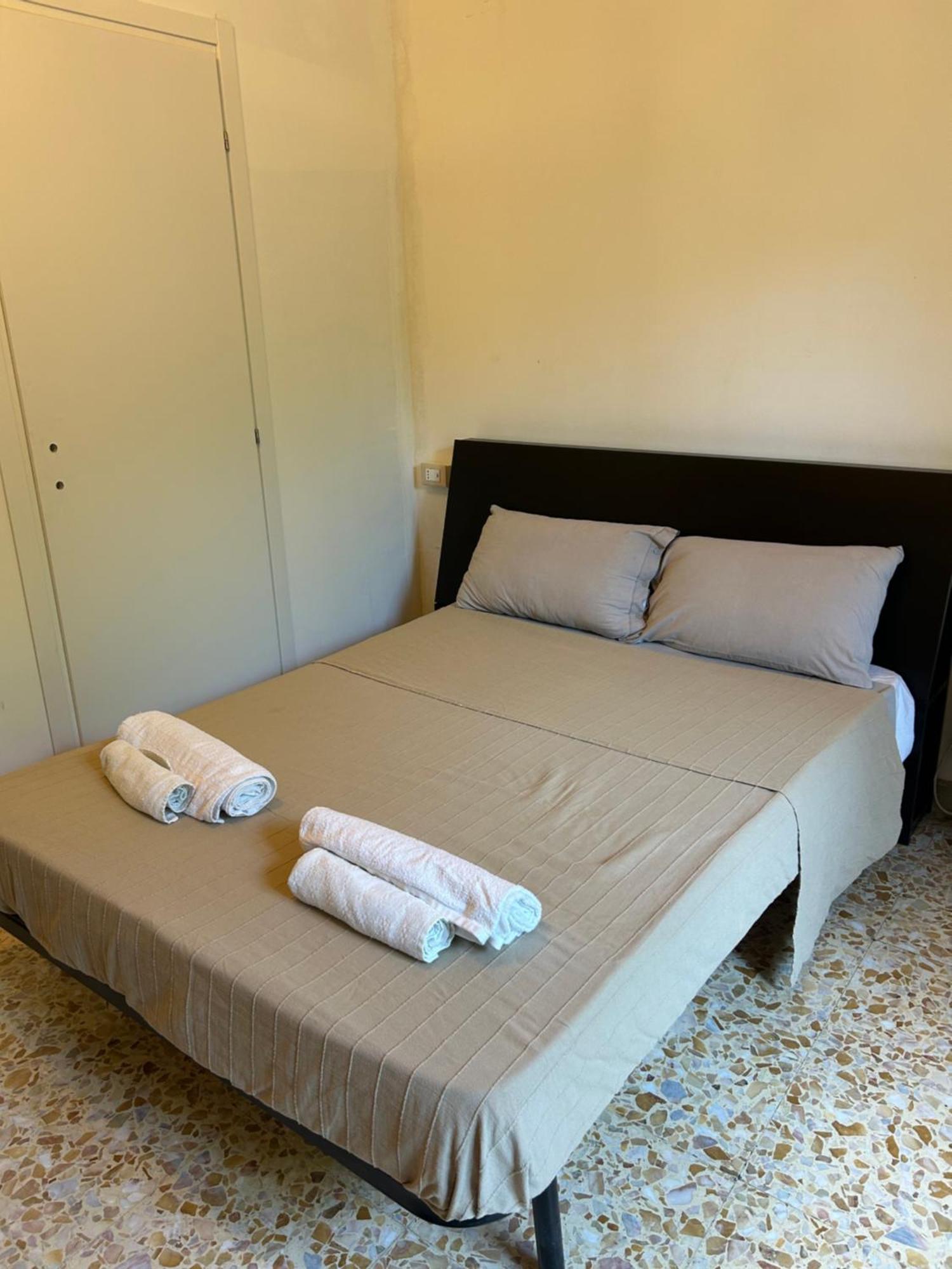 Bed And Books Bed and Breakfast Κατάνια Δωμάτιο φωτογραφία