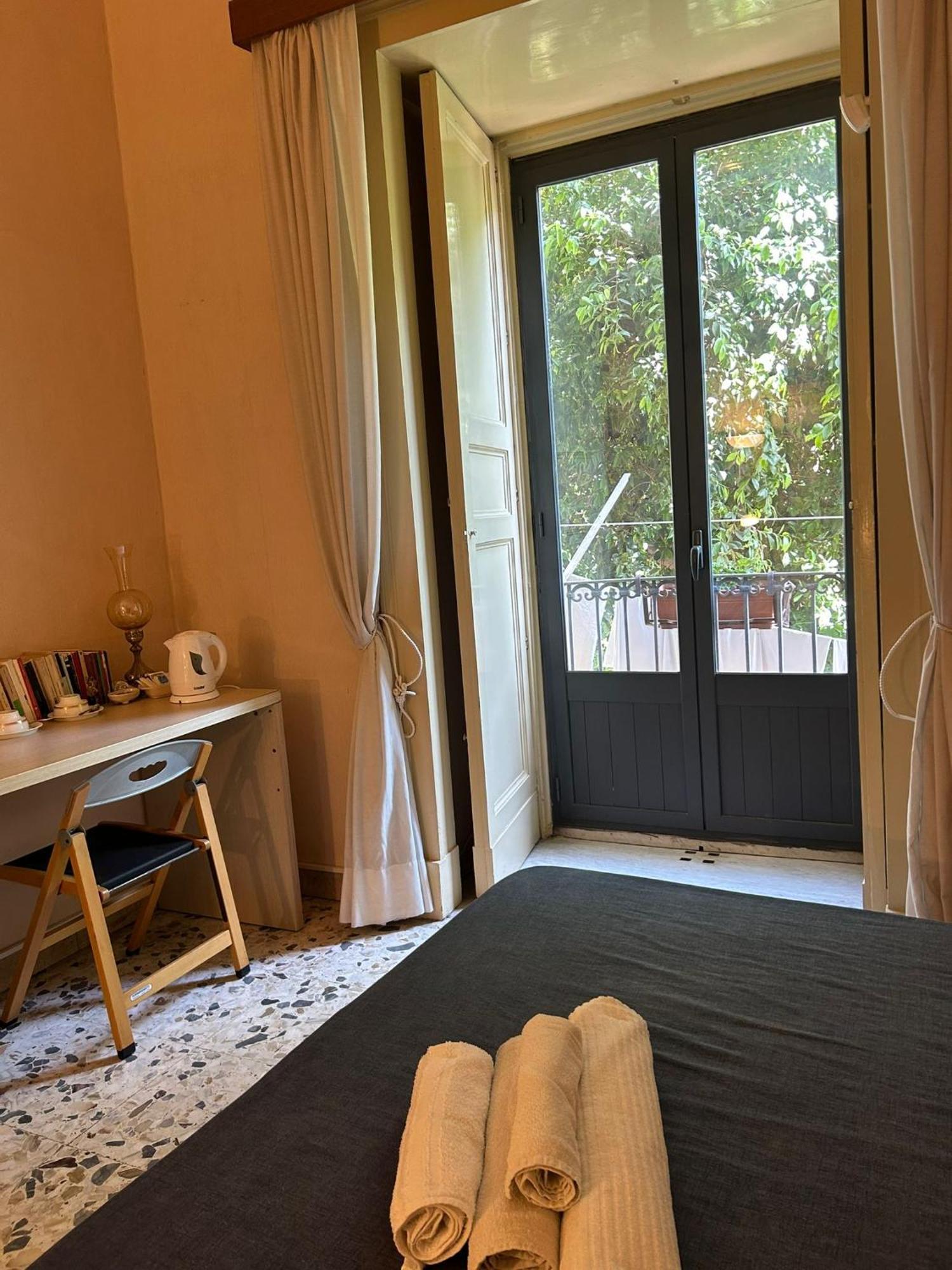 Bed And Books Bed and Breakfast Κατάνια Εξωτερικό φωτογραφία