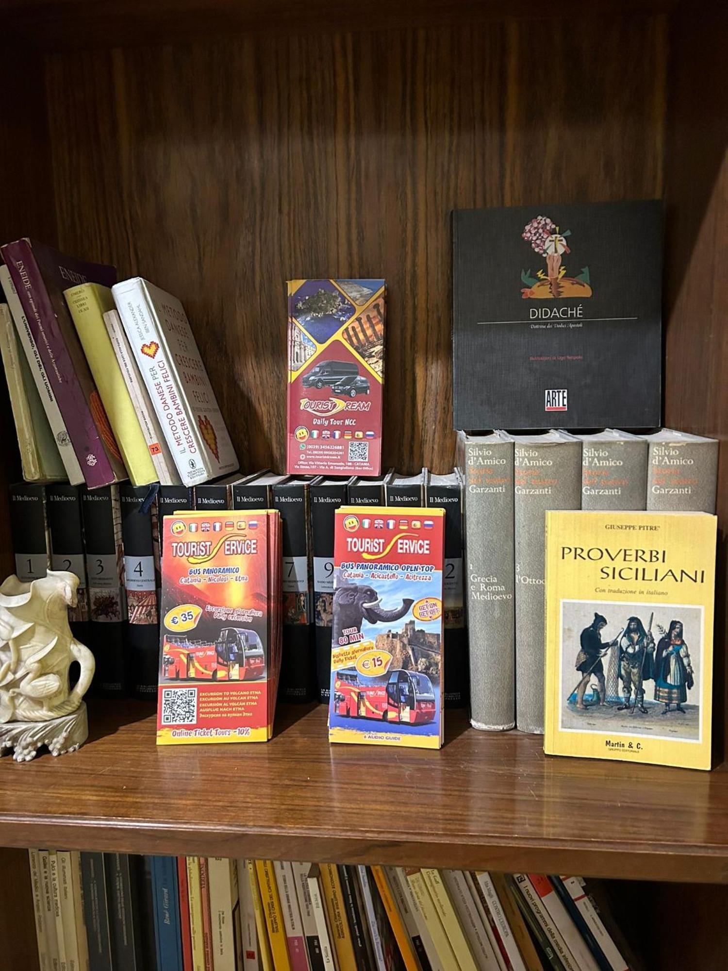 Bed And Books Bed and Breakfast Κατάνια Εξωτερικό φωτογραφία